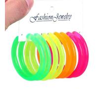 1 Set / 4 Paar fluoreszierende farbige Acryl-Oversized geometrische Form Creolen Ohrringe Set für Frauen im täglichen Gebrauch