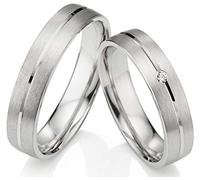 123traumringe Eheringe in 925 Silber I Partnerringe mit Etui & Gravur I Damenring mit 1 Zirkonia I Wählbare Ringgröße 50-70 mm I Hochwertige Verlobungsringe in 4,5 mm Breite & 1,5 mm Stärke I S74