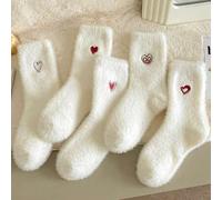 2 Paar weiße flauschige Damen Crew Socken, herzförmige warme Socken, weich und bequem, geeignet für Herbst und Winter, zufällige Farben