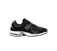 2002 Unisex Sneakers Black M2002