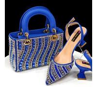 2025 glänzende italienische blaue Spitzschuh Damen Absatz Mode Strass Dekoration Fuchsia Farbe Schuhe und Tasche Set