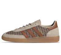 42 adidas Handball Spezial