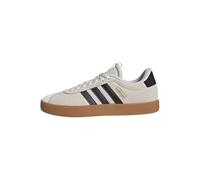 adidas Women's VL Court 3.0 Schuh | Dieser schlichte adidas Schuh aus weichem Leder mit leichter Dämpfung und vulkanisierter Gummiaußensohle bietet Komfort.