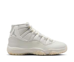 Air Jordan 11 Retro W "Pearl" - Size: 40 white