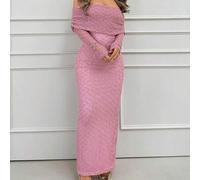 Aprikot-farbenes figurbetontes Kleid mit asymmetrischem Ausschnitt und strukturiertem Jacquard-Stoff, langärmlig, geeignet für romantische Dates und U