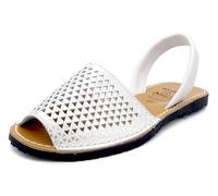 Avarca Damen Sandalen Leder Menorquina mit Loch-Muster spanische Barca Abarca Menorca Sommerschuhe Weiß EU 38