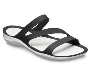 Badepantolette CROCS "Swiftwater Sandal", Damen, Gr. 37, schwarz (schwarz weiß), Croslite™, Schuhe Badelatschen Pantolette, Sommerschuh, Badeschuh, Poolslides, genoppte Innensohle (73540519-37) schwar