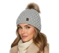 Baesics Wintermütze Grau mit Zopfmuster Damen Herren - Gefütterte Bommelmütze mit Kunstfell Pompon, Strickmütze Beanie Stil, Made in EU, One Size, Warm & Elastisch mit Fleecefutter