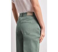 Barrel Leg Jeans im Colored Denim Look