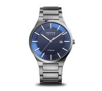 Bering 15239-777 Herrenuhr, Titan/Solar, Silber/Blau