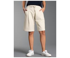 Bermudas TRIGEMA "TRIGEMA Shorts - Weit geschnitten", Damen, Gr. M, US-Größen, natur, Piqué, 100% Baumwolle, Basic, Hosen Bermudas (25637344-M) natur