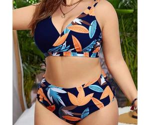 Bikini-Set mit Tropen-Muster für den Sommer am Strand