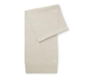 BOSS Schal in Glattstrick mit gerippten Abschlüssen und gewebtem Logo-Aufnäher - Style Akaio_R_Scarf, 50522445 Hellbeige ONESI