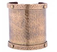 Breiter Armreif aus Messing