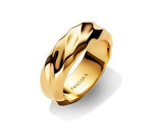 Breiter Ring für Damen Wellen, IP Gold, Essence