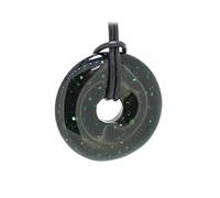 Budawi® Grünfluss Donut Anhänger 30 mm - glänzender Schmuckstein mit 1 m Lederband (kürzbar) - Naturstein-Anhänger im Organzasäckchen