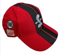 Carroll Shelby® Super Snake Red Cap Hat | Two Black Stripe Shelby Cobra Design Racing Performance Hat | Offiziell lizenziertes Shelby®-Produkt | Einheitsgröße | Verstellbarer Verschluss, Rot/Ausflug,