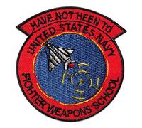 Catch the Patch United States Navy Fighter Weapons School - (Größe: 7,6 x 7 cm) - Kultige Aufnäher zum Aufbügeln & Aufnähen - Für Jacken, Rucksäcke, Shirts & Cosplay - Ein Must-have für DIY-Fans