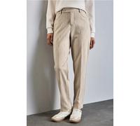 Chino mit Knopfdetail