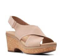 Clarks Giselle Cove Damen Sandale mit Keilabsatz, Sandfarbenes Leder