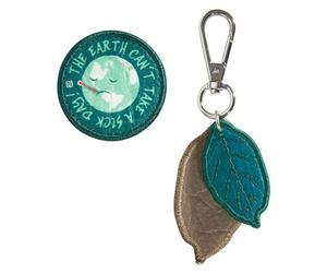 coocazoo 211479 COLOUR-UP-Set WWF, Green Wildlife: Anhänger & Patch