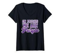 Damen on Fridays we Are Purple T-Shirt mit V-Ausschnitt