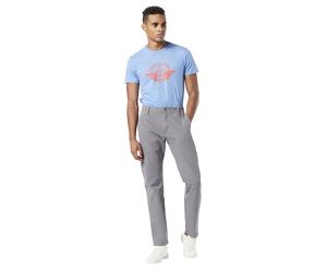 Dockers Chinohose Alpha aus hellgrauen Smart 360 Flex W30 / L32 Slim Fit