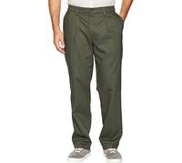 Dockers Herren Classic Fit Signature Khaki Lux Baumwoll-Stretch plissiert, regulär, groß Lässige Hose, Olivenhain, 40W / 34L