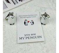 Du bist mein Pinguin Pocket Hug Grußkarte, ergänzt mit einem niedlichen 3D Pinguin Herz Schlüsselanhänger - Ein süßes Pinguin Paar Harz Anhänger als D