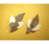 echt Leder Brosche Blumen Blätter taupe beige Anstecknadel handgearbeitet Vintage