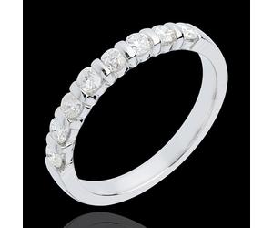 Edenly Trauring zur Hälfte mit Diamanten besetzt in Weissgold - Krappenfassung