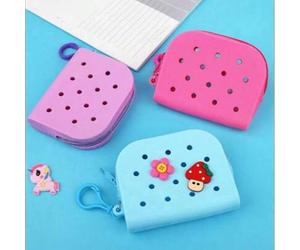 Einfarbige weiche Anhänger kleine Silikon-Geldbörse Silikon perforierte Tasche Waschbare Kartenhalter mit Reißverschluss für Frauen Geldbörse Mini-Gel