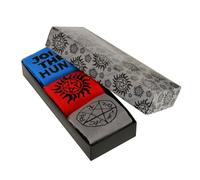 Elbenwald 3er Set Socken Geschenkbox - verschiedene Motive wie Supernatural, Harry Potter, One Piece Geschenkidee Mehrfarbig (DE/NL/SE/PL, Numerisch, 36, 39, Regular, Regular, Supernatural)