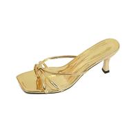 Elegante Pantoletten mit schmalen Riemen und hohem Absatz für jeden Tag. Leichte Sandalen zum Hineinschlüpfen mit Sohle und eckiger Zehenpartie.
