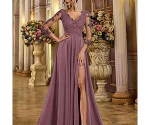 Elegantes langes Abendkleid mit dunkler Spitze-Patchwork, transparentem V-Ausschnitt, Langarm, Applikationen und hohem Schlitz, ideal für den Valentin