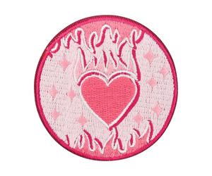 Finally Home Rosa Flammen Herz Patch zum Aufbügeln - Y2K Retro Aufnäher | Kleines Motiv für Mädchen: Cool, Feuer, Girl, Love & Heart. Als Bügelbild für Jeansjacke, Rucksack & Tasche.