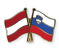 Flaggenfritze Freundschaftspin Österreich - Slowenien, 22 mm, Flaggen Pin vergoldet aus Hartemaille, Länder Anstecker zum Sammeln und Tragen