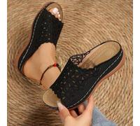 Frauen weiche Lederslipper Sommer neue Ankünfte Kreuz-Grenze atmungsaktive ausgehöhlte große Größe Slipper Frauen modische außen dicke Sohle Softsole