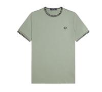 Fred Perry T-Shirt mit zwei Spitzen, Lorbeerblatt mit dunkler Luftwaffe und Tennisblauem Rand, Bay Leaf/Dark Airforce/Tennis Blue, L