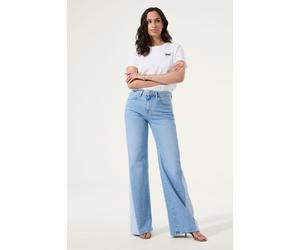 Garcia Celia Pants Denim Light Used Größe: W26L30 | Ausgestellte Hosen Outlet | Damen | Blau