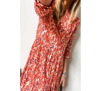 Gestuftes Maxikleid mit abstraktem Druck XL