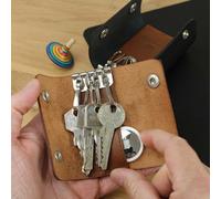 GOOD WILHELM Hochwertiges Schlüsseletui aus pflanzlich gegerbtem Leder - Made in Germany, für 4 oder 6 Schlüssel, mit AirTag-Fach Black Bis zu 4 Schlüssel