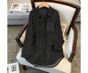 Große Größen Langarm Hemd aus Webstoff, Hemdkragen, Knöpfe, hoher-niedriger Saum und Taschen, normale Länge, feines Streifendesign, Pendler-Stil schwa