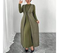 Große Größen Set aus weicher, gebürsteter Rippstoff-Jacke mit Kontrastbesatz und Seitenschlitz sowie weichem Strick-Kleid mit hohem Kragen und Langarm