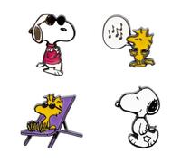 Grupo Erik Set Pins Soopy - 4 Anstecknadeln - Peanuts Snoopy Geschenke Snoopy Merchandising
