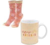 GRUSS & CO Tasse-Socken-Set Motiv "Anti-Stress" | Geschenkset mit 1 Tassen und 1 Paar Socken, Porzellan-Tasse, 35 cl, Damensocken Größe 36-41 | Geschenk Freundin, Entpannung | 48204