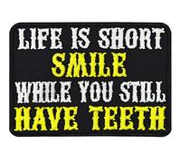 Heavy Metal Aufnäher "Life is short - smile while you still have teeth" Biker Patch zum annähen/aufbügeln Rocker Bügelbild Spaß Geschenk Applikation für alle Stoffe | 50x70mm