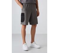 Herren Cargo Shorts mit weitem Bein M