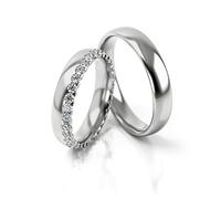 JC Trauringe Gold 585 Paarpreis Weißgold I Traumhafte Eheringe breit 4,5 mm I Einzigartige Partnerringe mit Gravur in edler Schatulle I 2 Hochzeitsringe Herrenring & Damenring mit Steinen I PL289