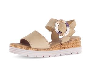 Keilsandalette GABOR "GENUA", Damen, Gr. 42, beige (sand), Ziegenveloursleder, unifarben, Schuhe Keilsandalette, Sommerschuh, Riemchensandale, Komfortschuh in Weite G (=weit), Topseller (68091368-42)